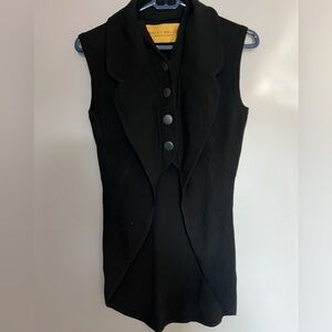 Hanley Mellon Chic Black Sleeveless Vest